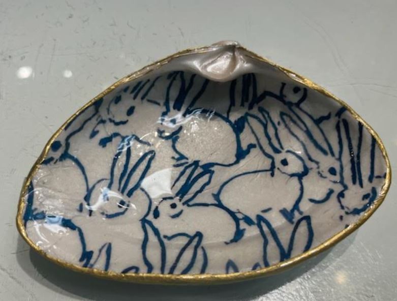Decoupage Clam Shell