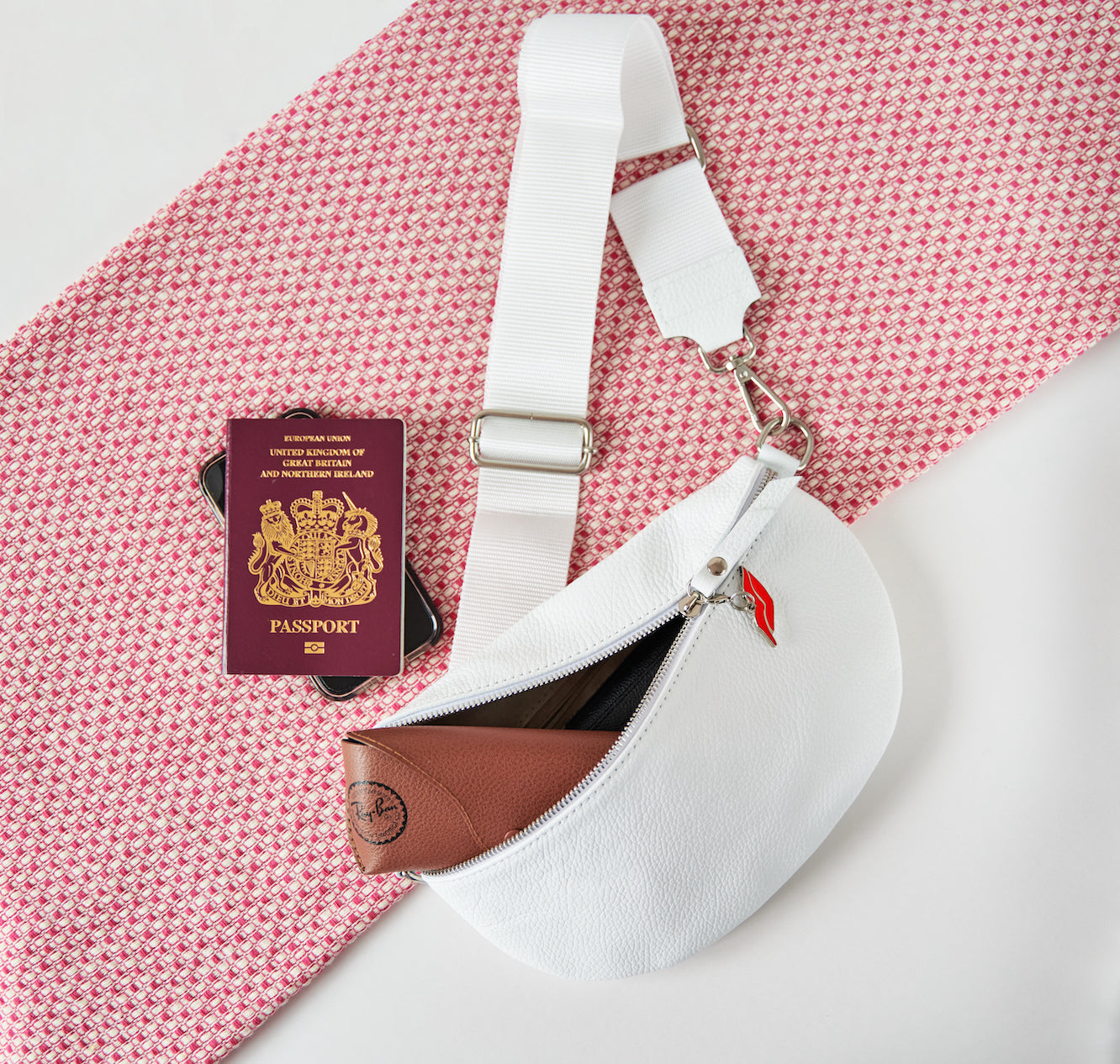 Florence City Bag in White - With both leather and fabric straps