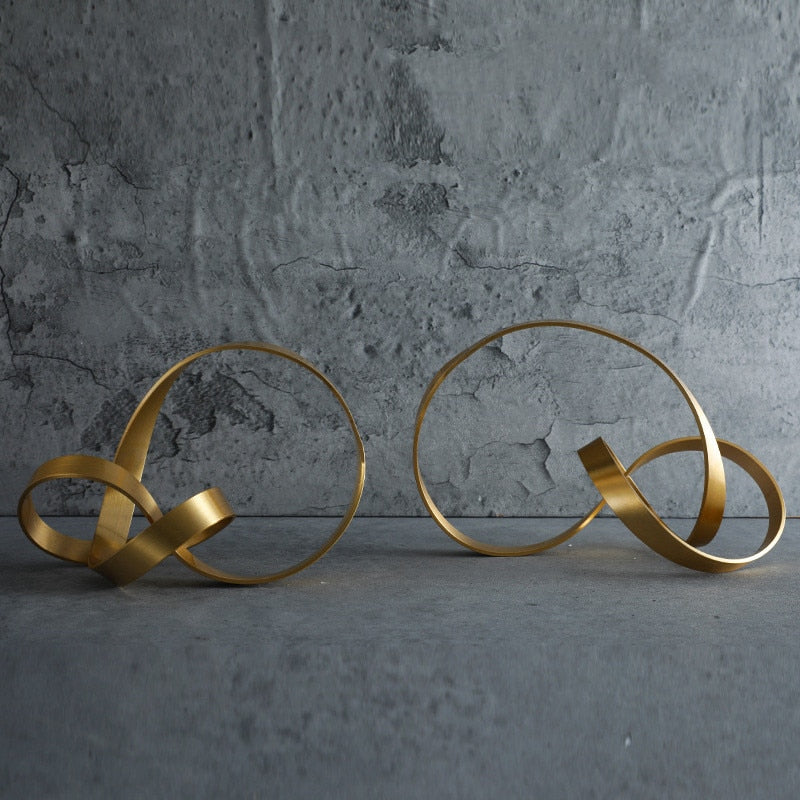 Simple Metal Gold Hollow Out Twist Art Ornament Irregular Living Room Ornament Desk Decoration Nordic Home Decor Accessories