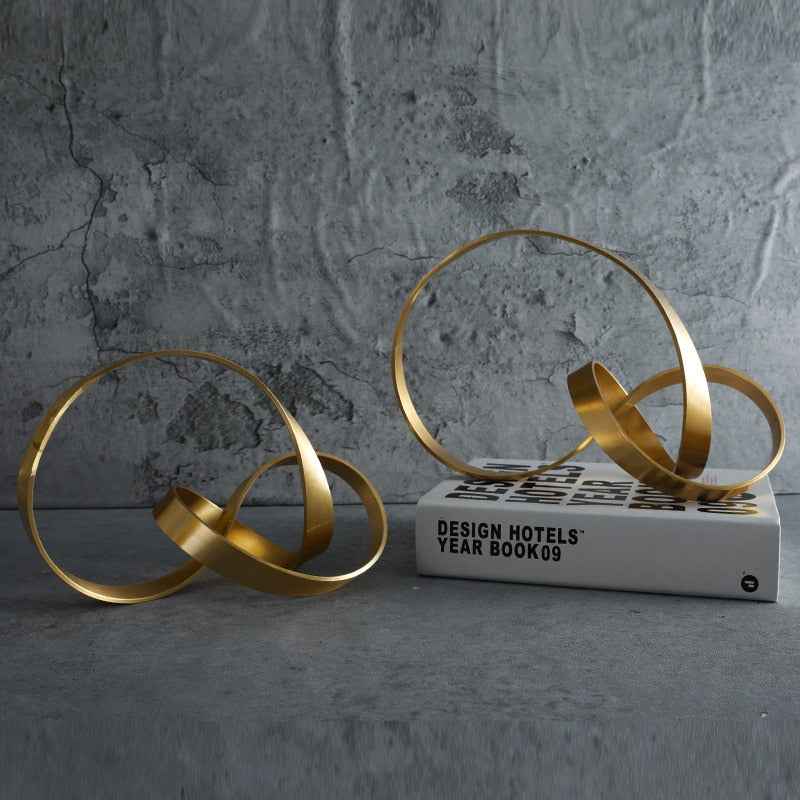 Simple Metal Gold Hollow Out Twist Art Ornament Irregular Living Room Ornament Desk Decoration Nordic Home Decor Accessories