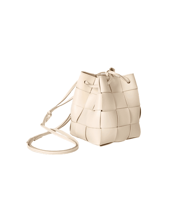 Eve Lee La-el (Seo Ye-ji) Inspired Bag 001 - ONE SIZE ONLY - 14 CM x 14 CM x 19 CM / Cream White / Bag Is Unable To Fit iPad - Handbags