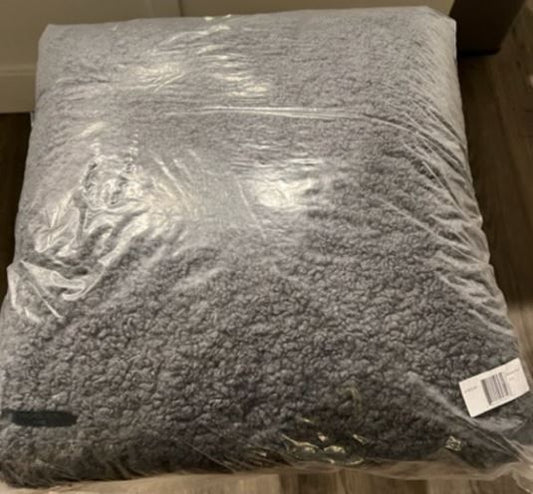 NWT Magashoni Teddy Mineral Blu-Blue : 20"x20"