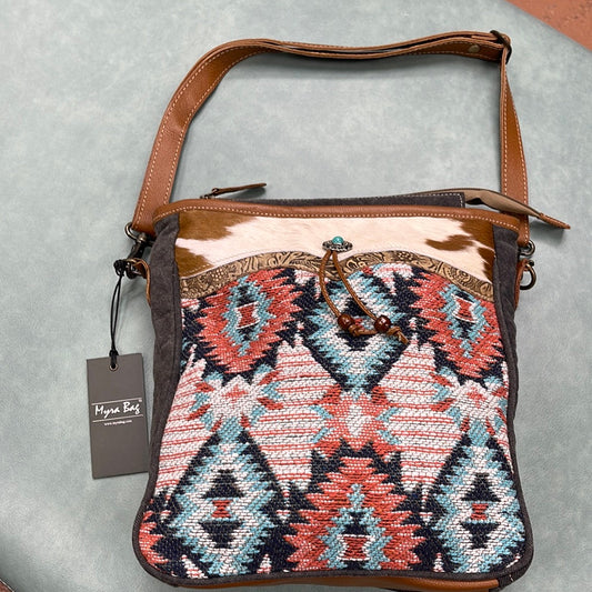 Myra Bag El Salva Shoulder Bag