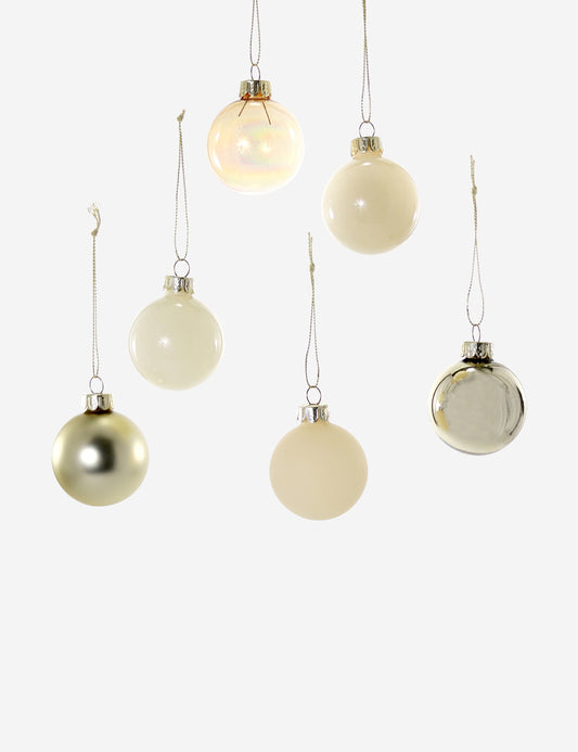 #color::ivory
