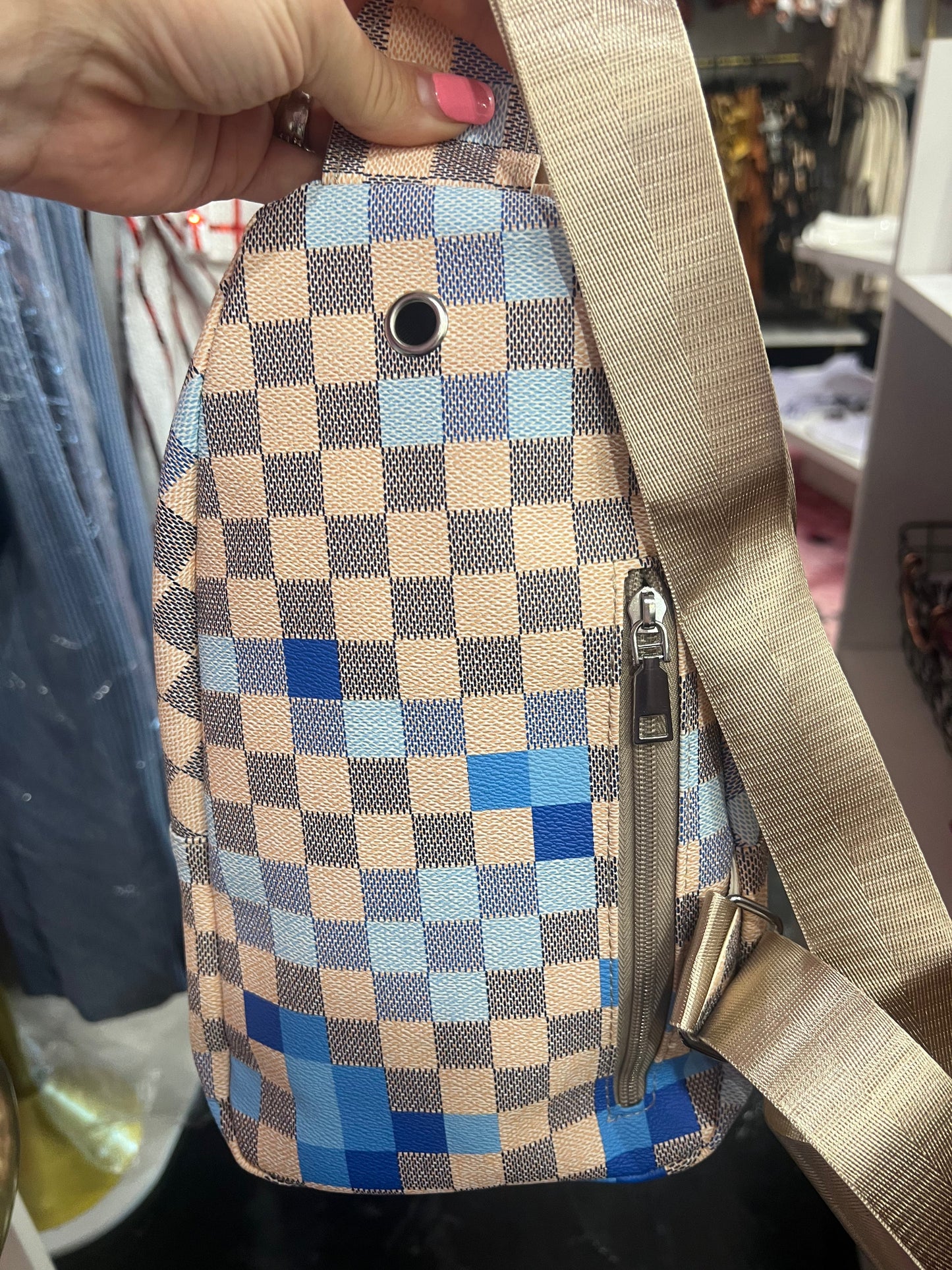 CHECKERED CROSSBODY