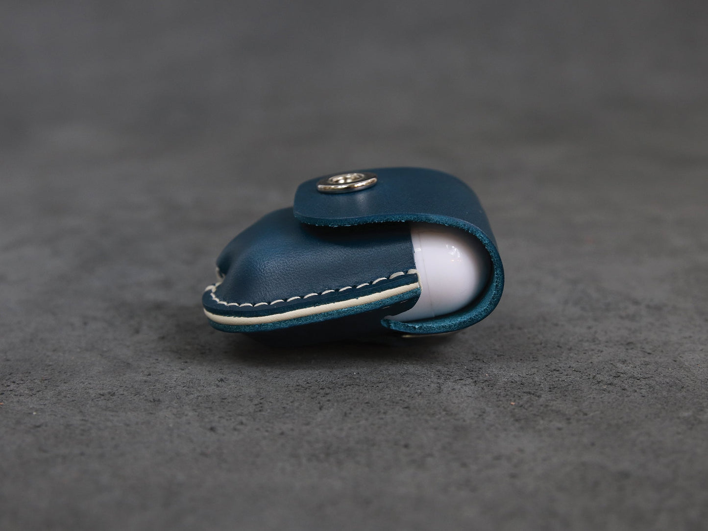 Airpods [AP-01A] Leather case - Italian Veg-Tanned Leather