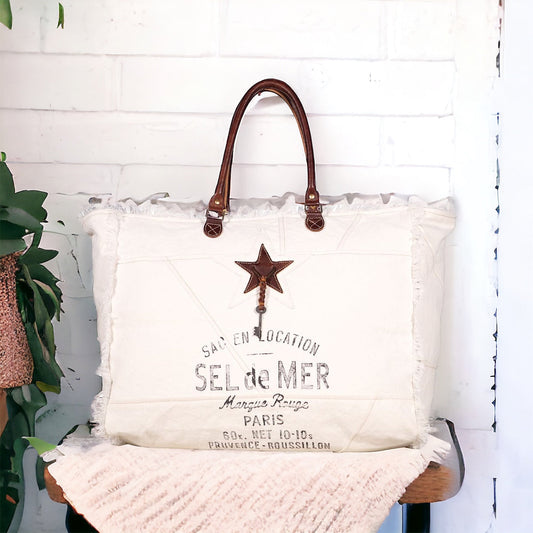 Myra Smashing Weekender Bag