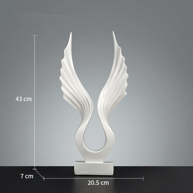Nordic Modern Resin Eagle Sculpture: Elegant Family Ornament for Home and Office