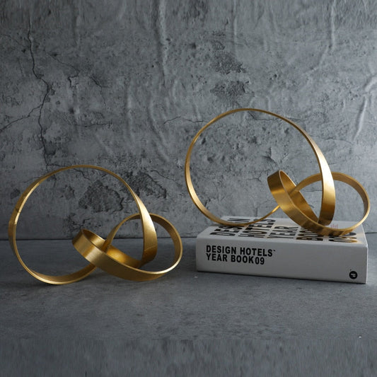 Simple Metal Gold Hollow Out Twist Art Ornament Irregular Living Room Ornament Desk Decoration Nordic Home Decor Accessories